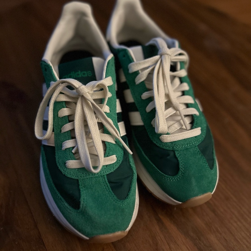 Adidas run 70s